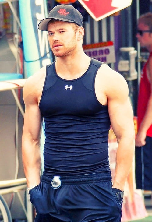 This is a photo of Kellan Lutz walking on the streets
