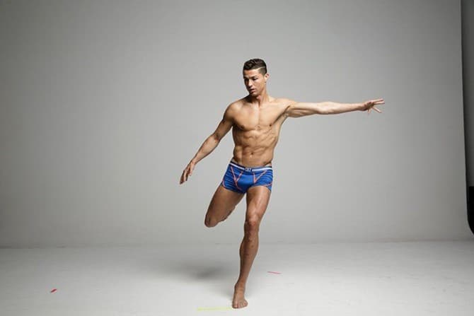 Ronaldo in his underwear